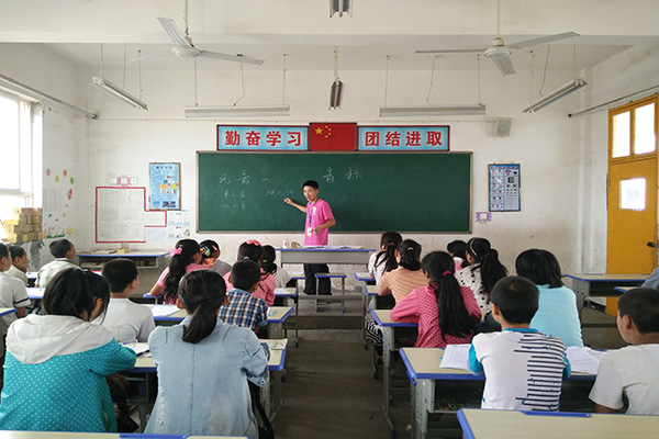 三下乡活动2(图片2).jpg