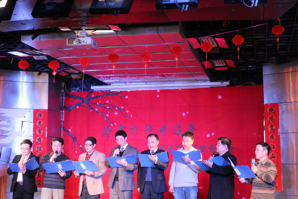 07学院老师合唱.jpg
