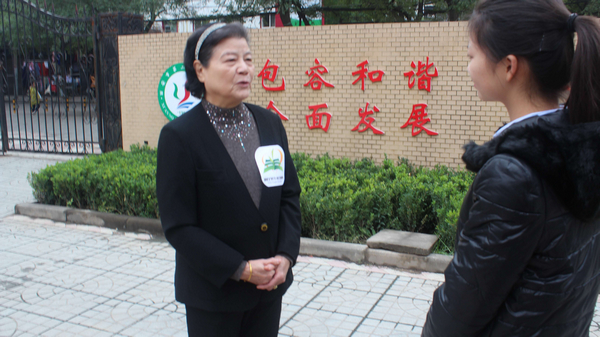 03-白主任在接受采访.jpg