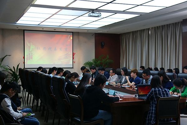 03-分享会会场.jpg