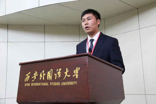 7.大学生艺术团团长马昭.jpg