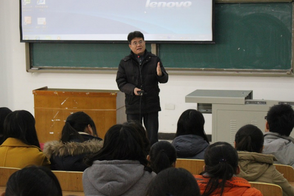 1 毋育新老师发言.jpg